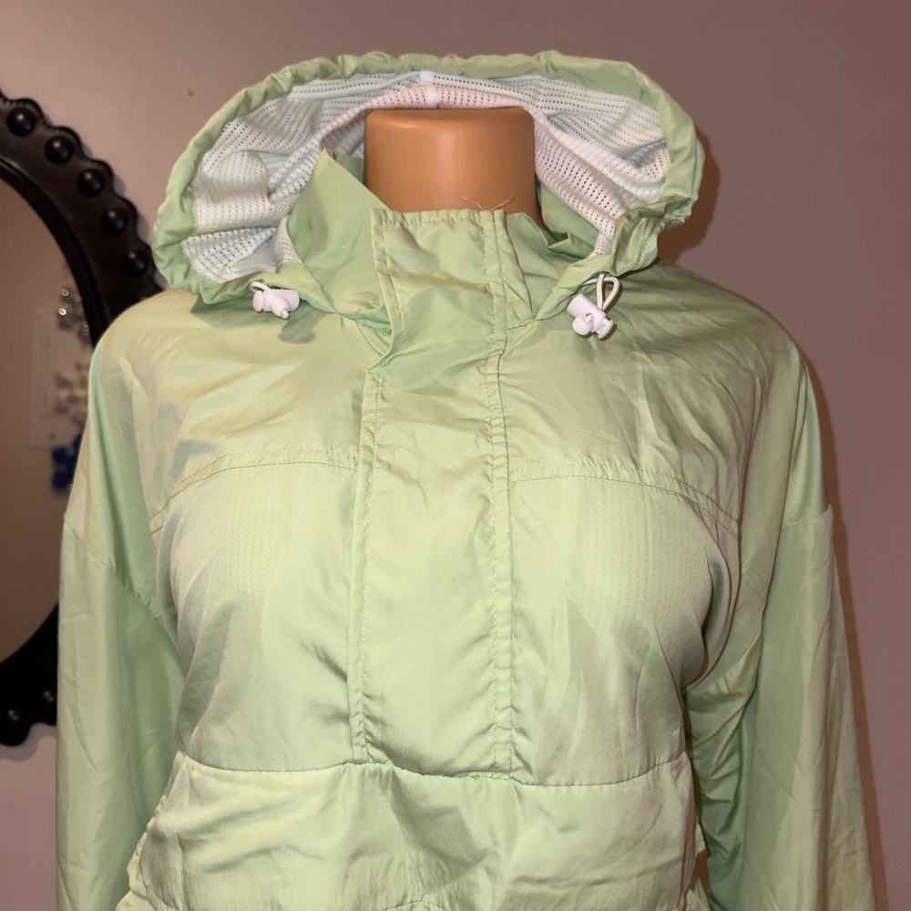 Sold NWT FOREVER 21 jacket windbreaker SIZE L - Picture 3 of 10